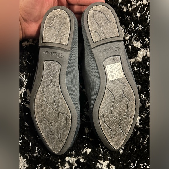 Skechers ladies casual pointed Flats - Picture 3 of 6